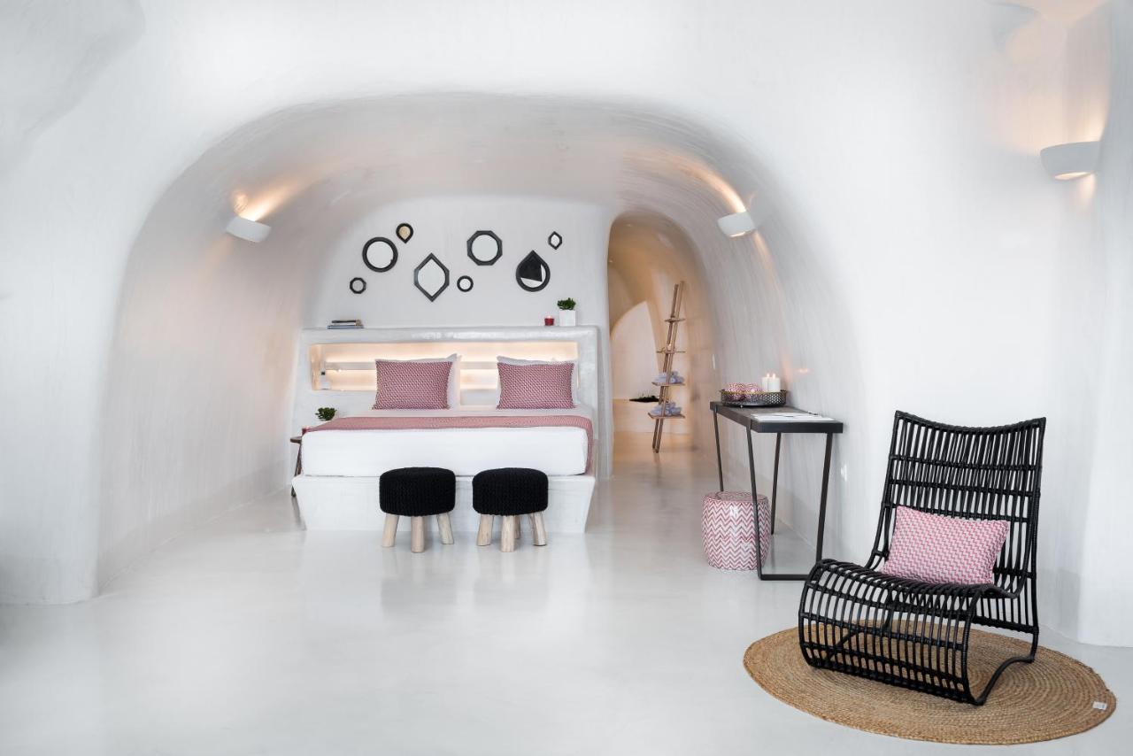 Maregio Suites (Adults Only) Oía Exterior photo