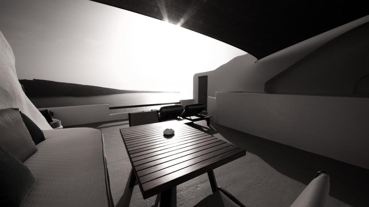 Maregio Suites (Adults Only) Oía Exterior photo
