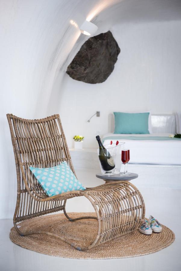 Maregio Suites (Adults Only) Oía Exterior photo