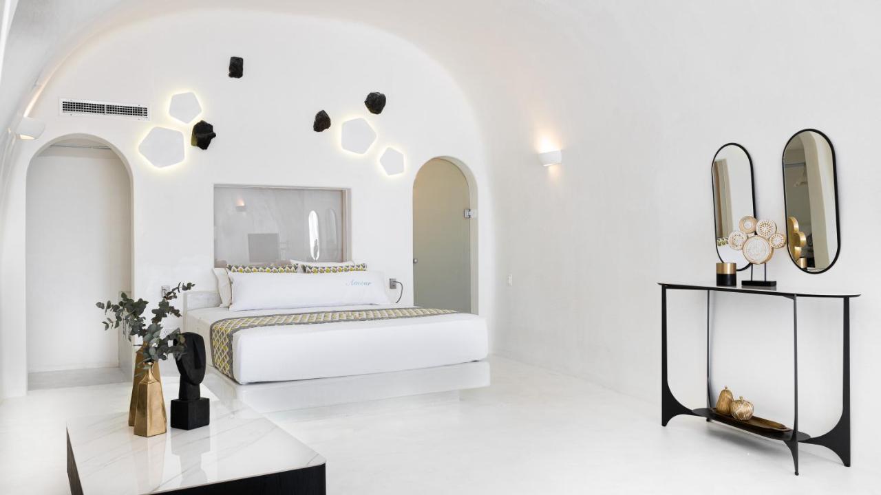 Maregio Suites (Adults Only) Oía Exterior photo
